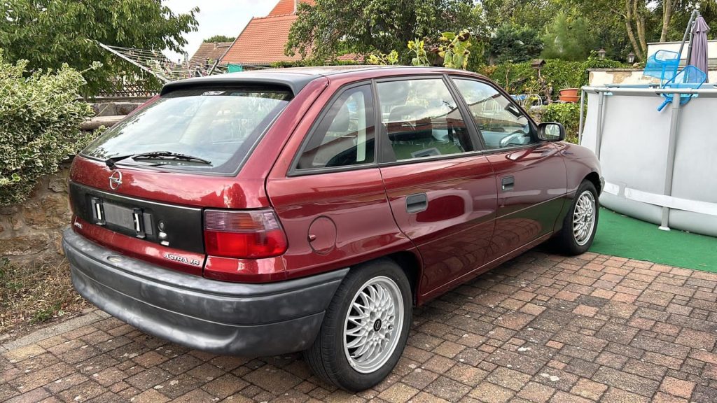Opel Astra F