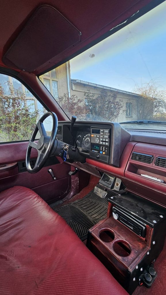 GMC C2500 / C2500 / TÜV NEU / 6,2 Liter Diesel V8