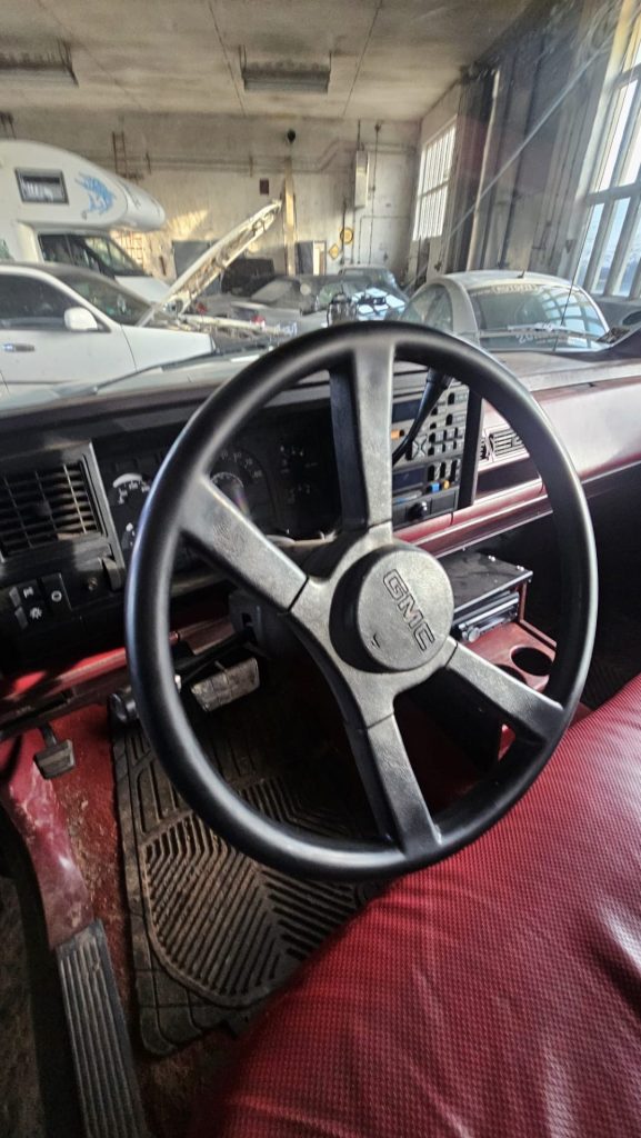 GMC C2500 / C2500 / TÜV NEU / 6,2 Liter Diesel V8