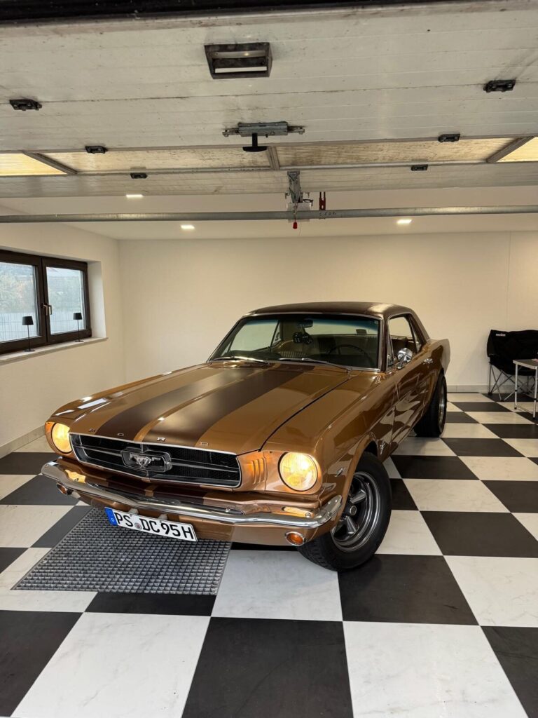 Ford Mustang V8 289cui