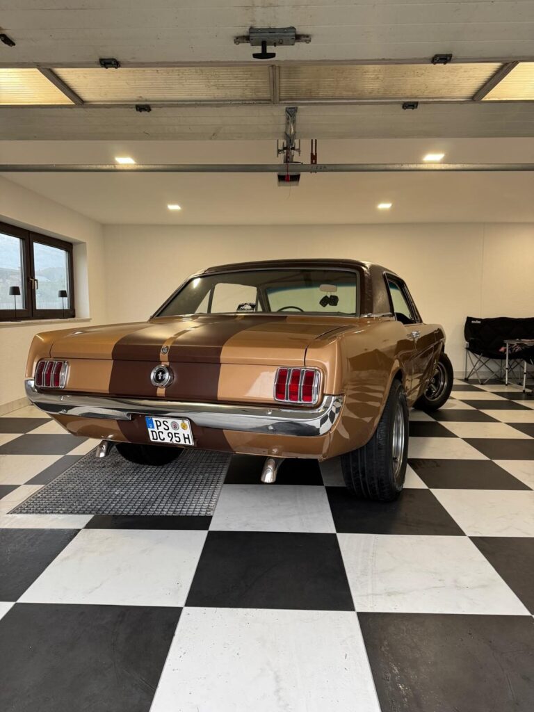 Ford Mustang V8 289cui