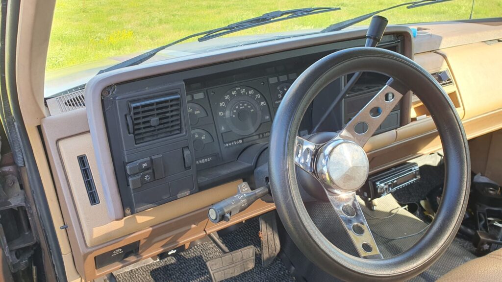 Chevrolet C2500 mit H Zulassung V8 – 1988