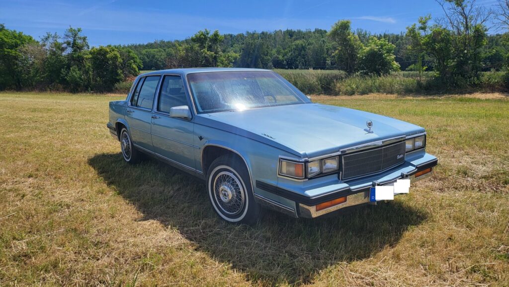Cadillac Coupe De Ville – Fleewood