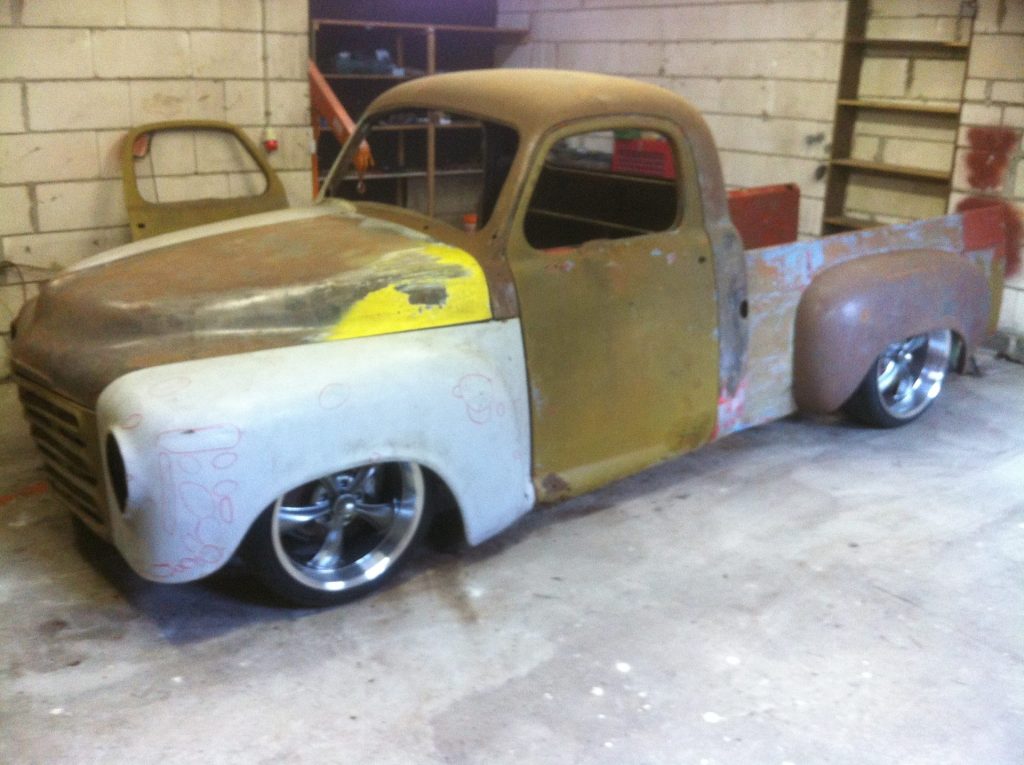 Studebaker 2R5 Pick Up Projekt Hot Rod