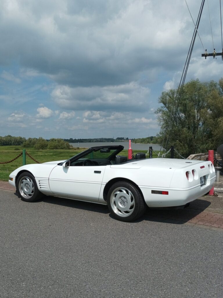 Corvette C4 gegen Dodge Viper oder HotRod