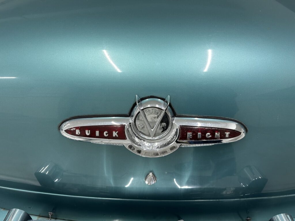 „Buick Eight Special Deluxe 1953 – Traumhafter US-Oldtimer“