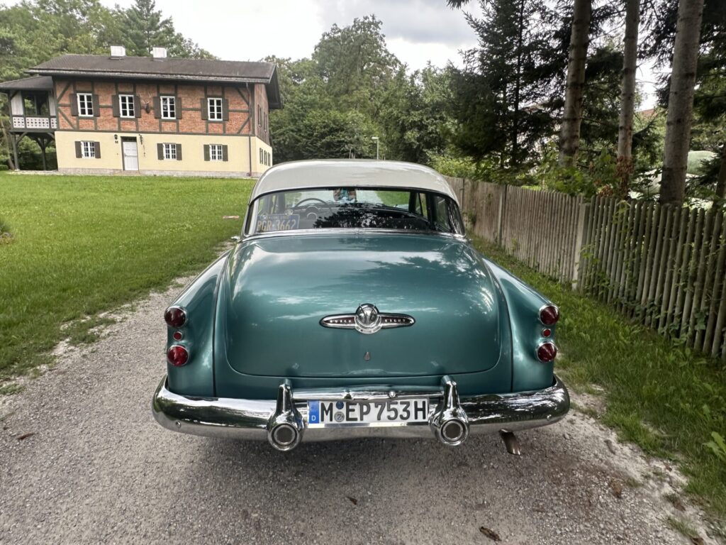 „Buick Eight Special Deluxe 1953 – Traumhafter US-Oldtimer“