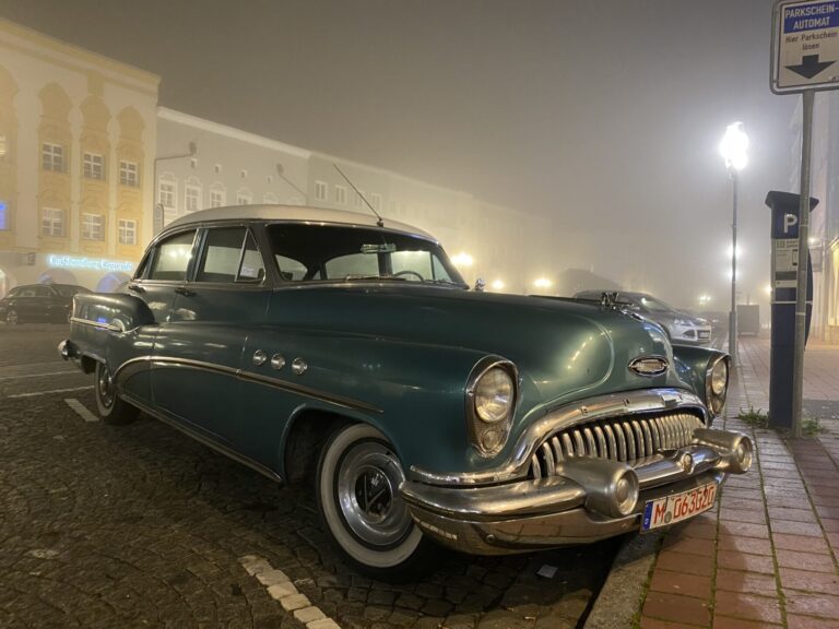 „Buick Eight Special Deluxe 1953 – Traumhafter US-Oldtimer“