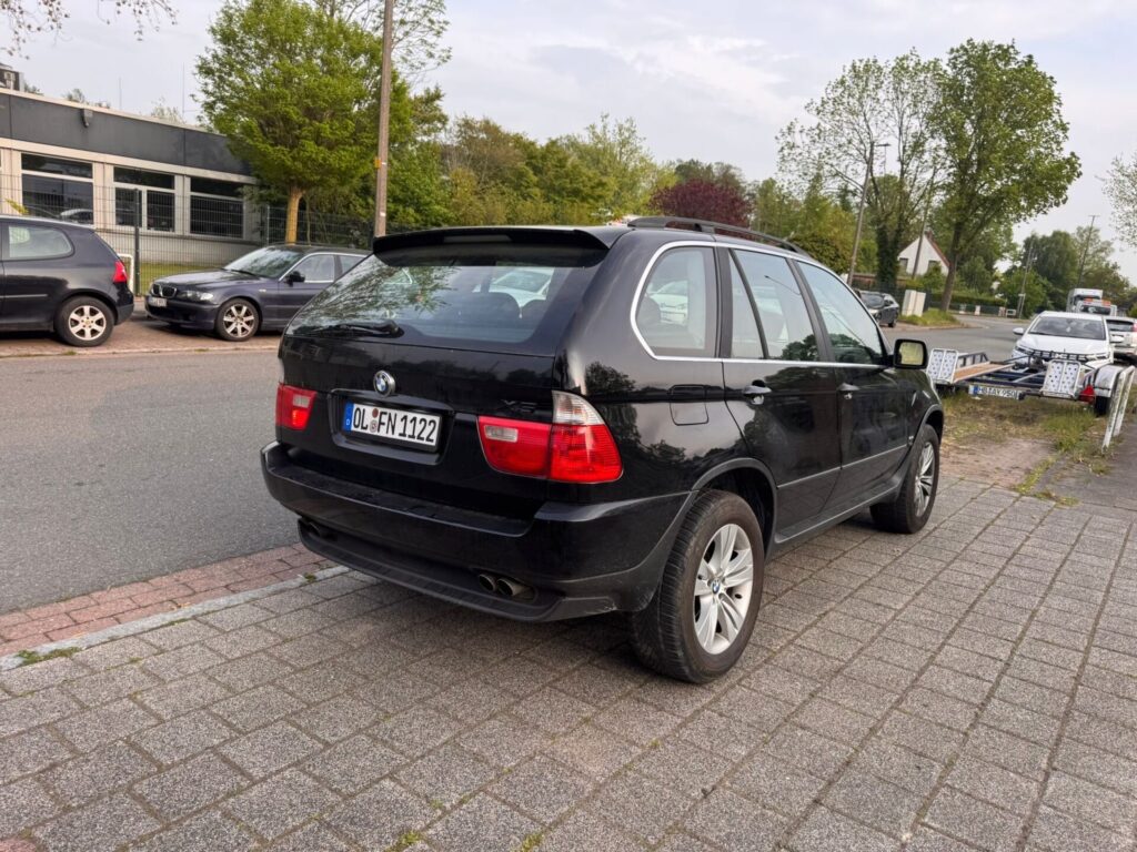 BMW X5 V8