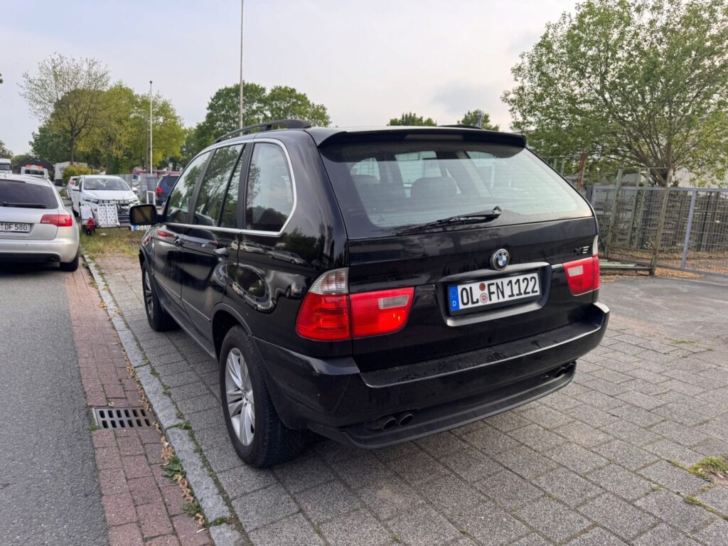 BMW X5 V8