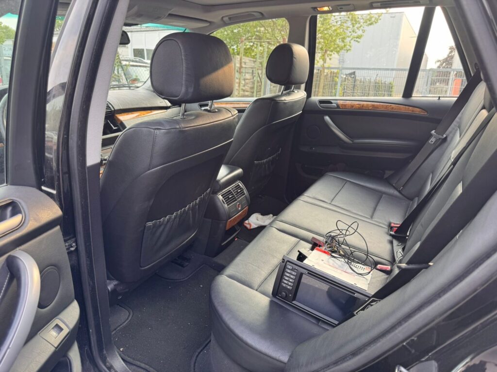 BMW X5 V8