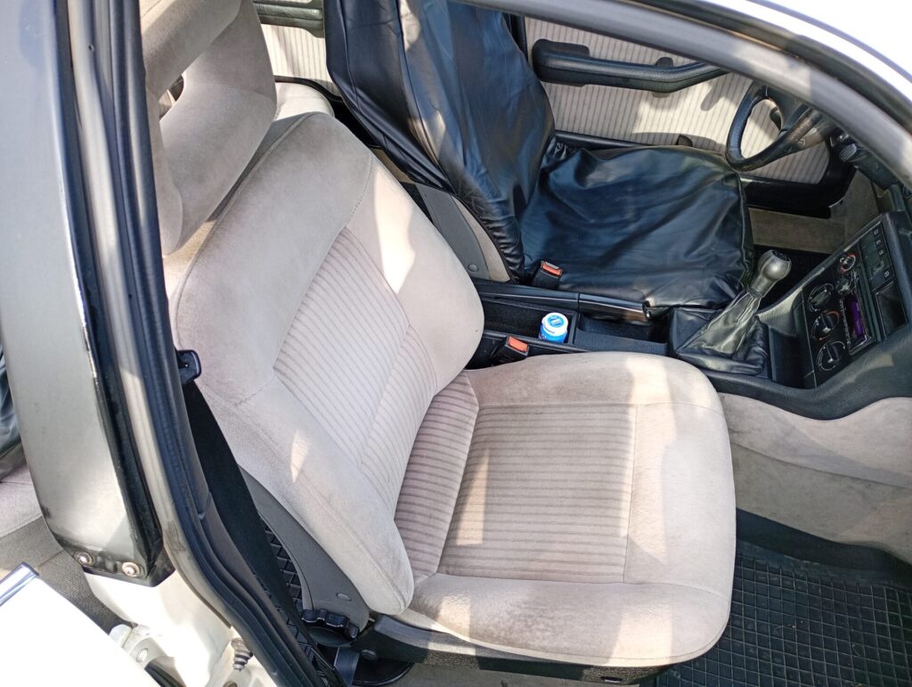 Audi 100 c3