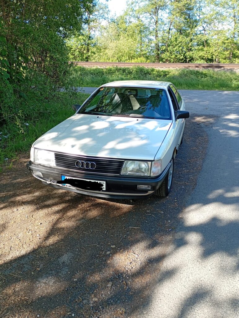 Audi 100 c3