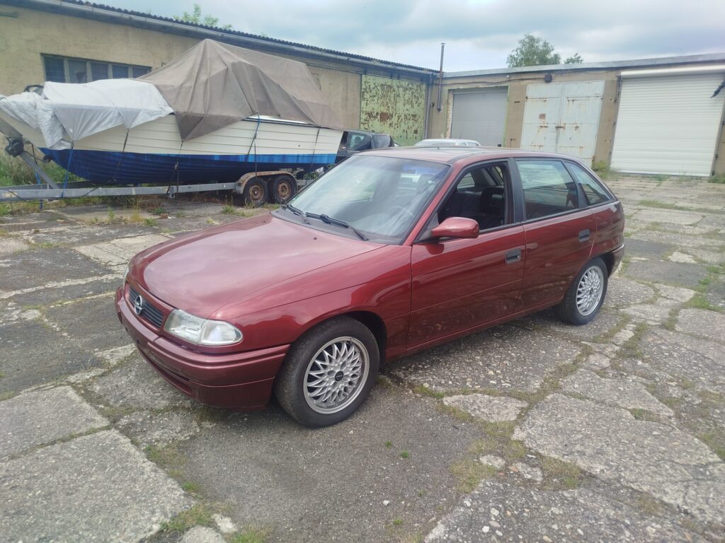 Opel Astra F