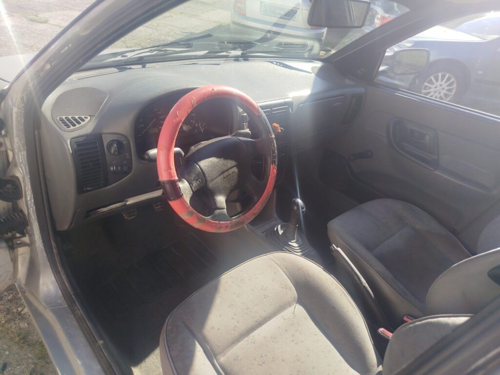 VW Caddy 9kv TDI mit Klima