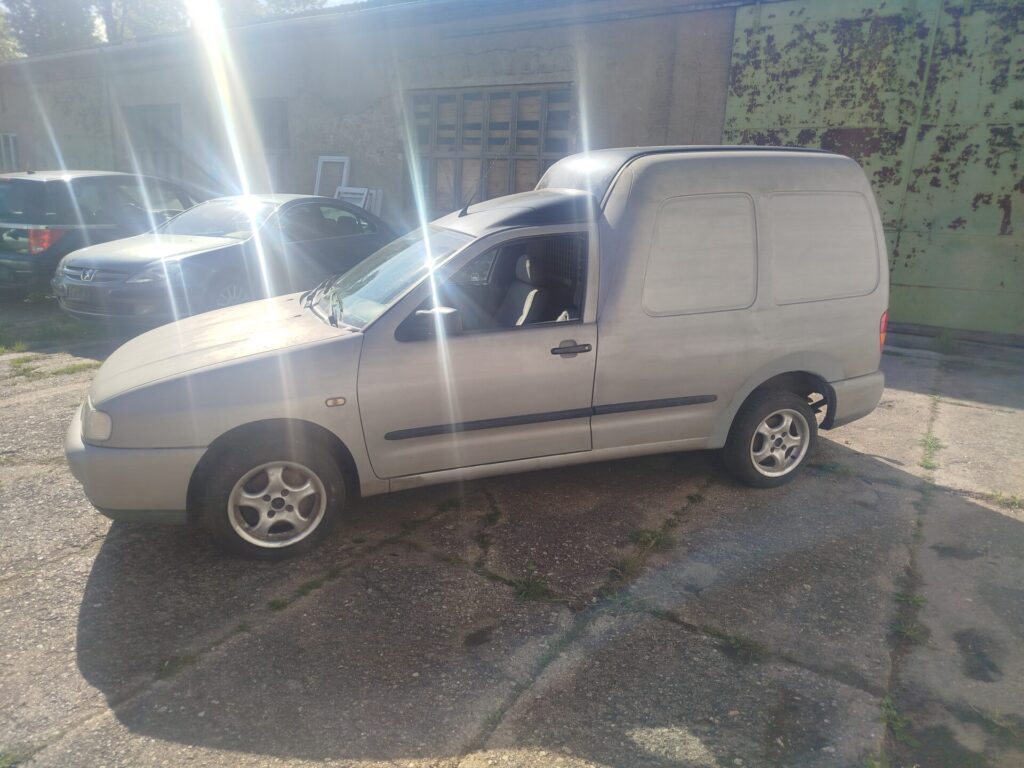 VW Caddy 9kv TDI mit Klima