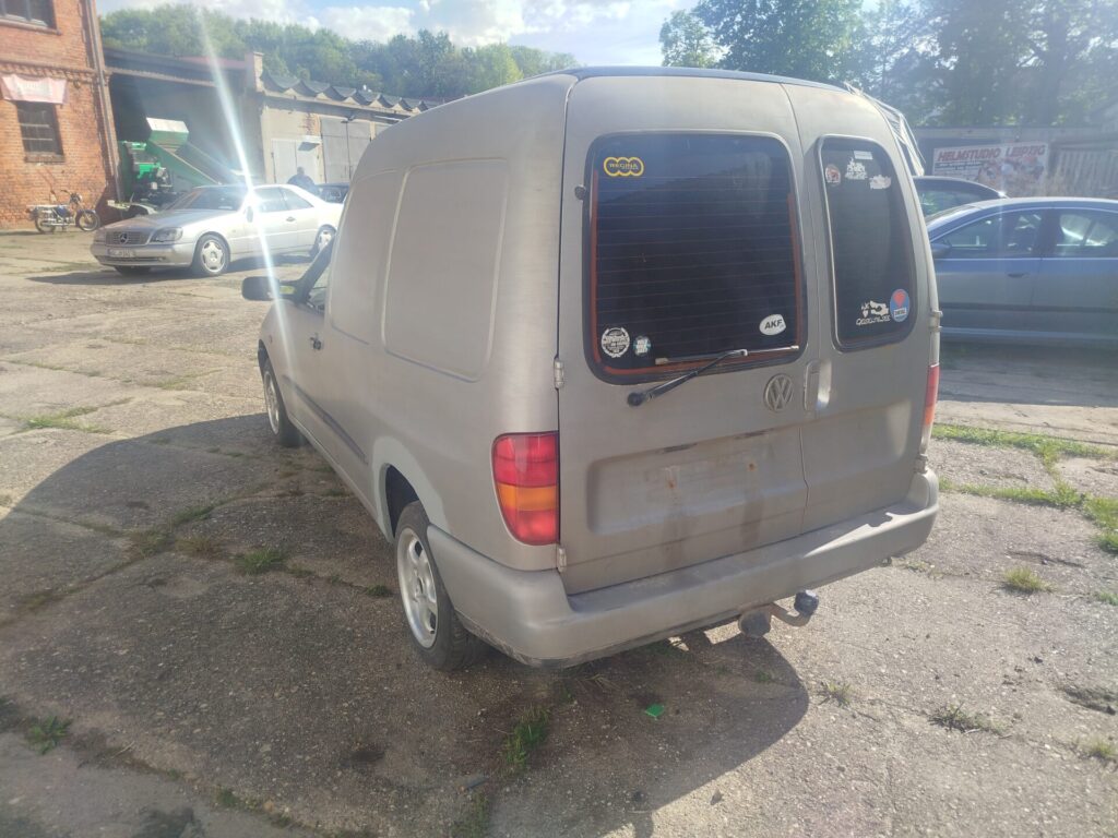 VW Caddy 9kv TDI mit Klima