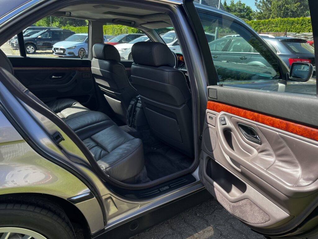 BMW 730i V8 (E38) *guter Zustand*HU+AU 05/2027*Klima*Automatik