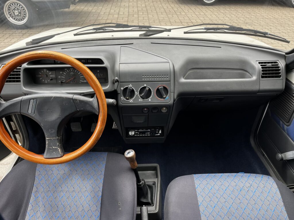 Peugeot 205 CJ Cabrio 1.4 *H-Abn.*HU+AU 06/2028*man.Verdeck