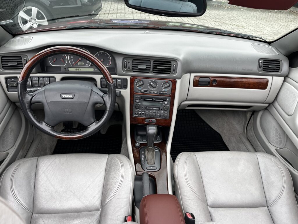 Volvo C70 Cabriolet 2.4 *HU+AU neu*Leder*Automatik*Klima*guter Zustand