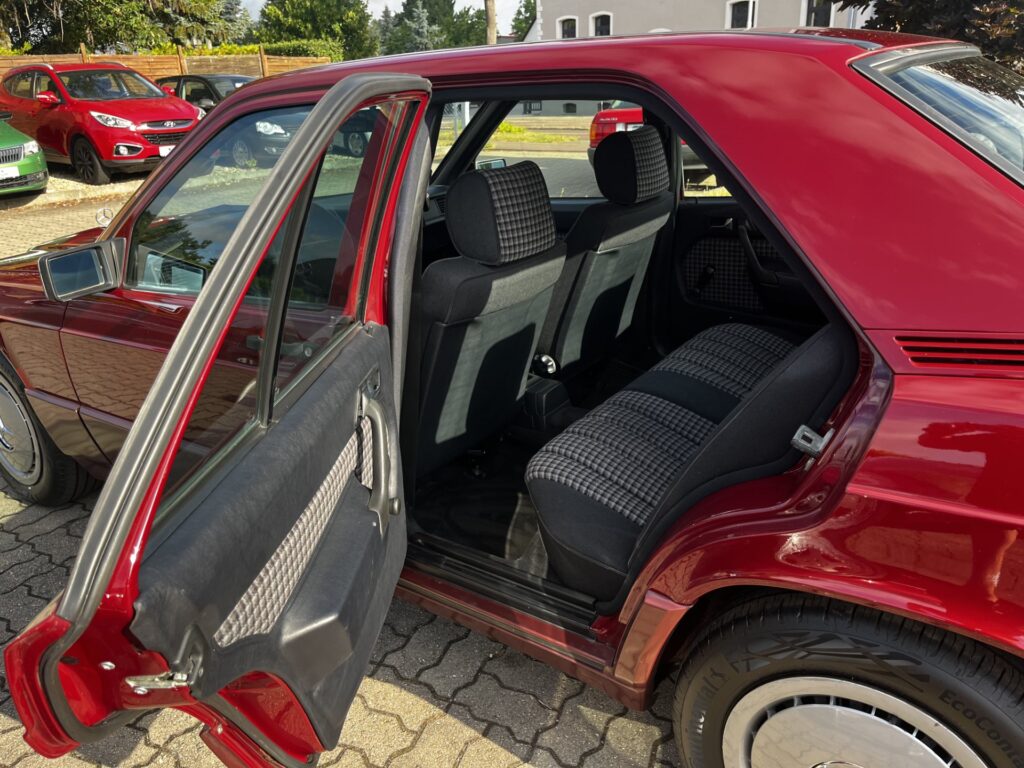 Mercedes-Benz 190 D 2.0 (W201) *2.Hd.*H-Abn.*HU+AU neu*5-Gang
