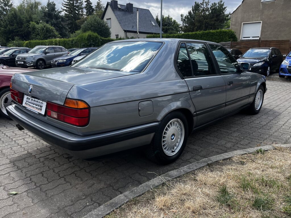 BMW 730i R6 (E32) *H-Abn.*HU+AU 12/2026*Automatik*Klima