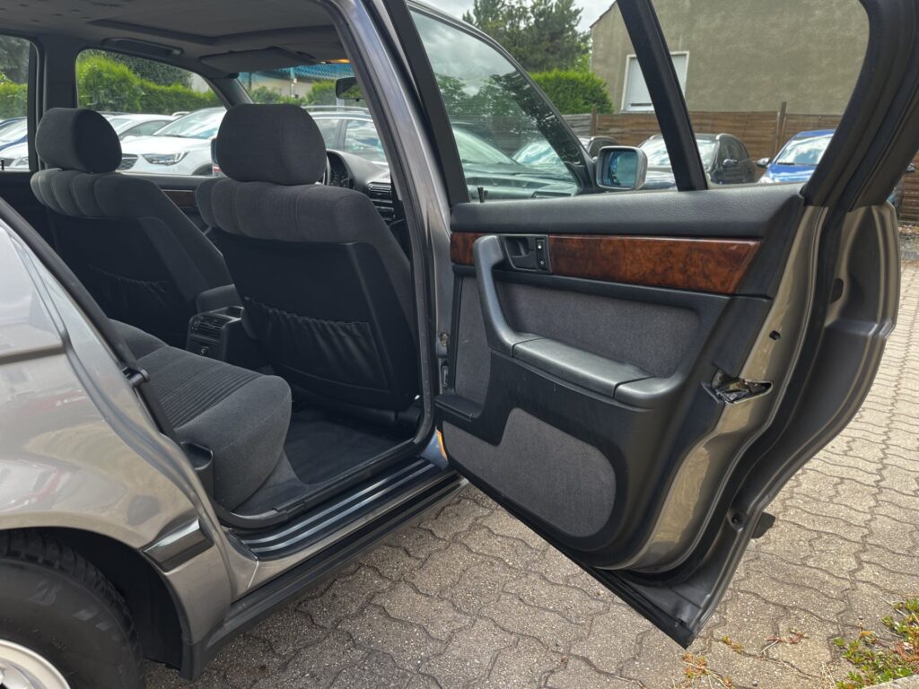 BMW 730i R6 (E32) *H-Abn.*HU+AU 12/2026*Automatik*Klima