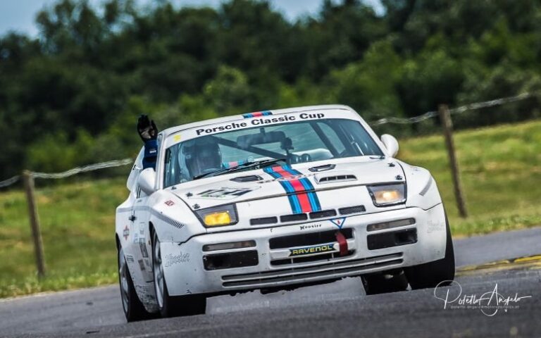 PORSCHE 944turbo