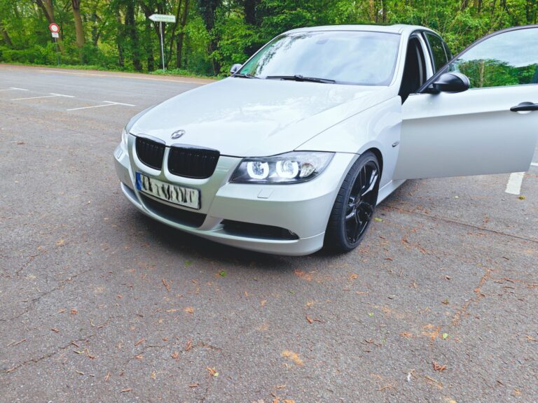 BMW E90 330i 6-Zylinder