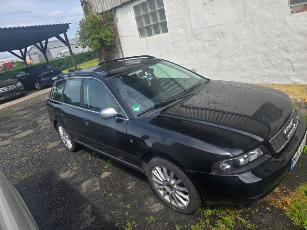 Audi A4 b5 2.6 v6 zu 99% durchrepariert