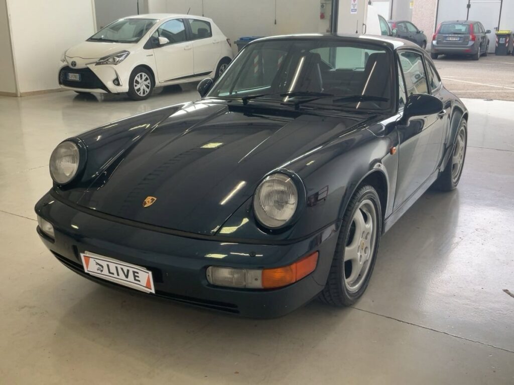 Porsche 911 964 Carrera 4