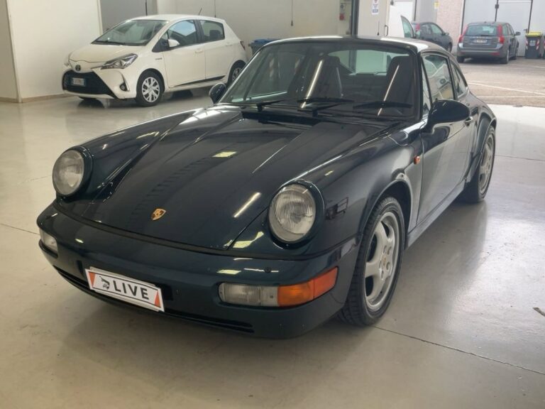 Porsche 911 964 Carrera 4
