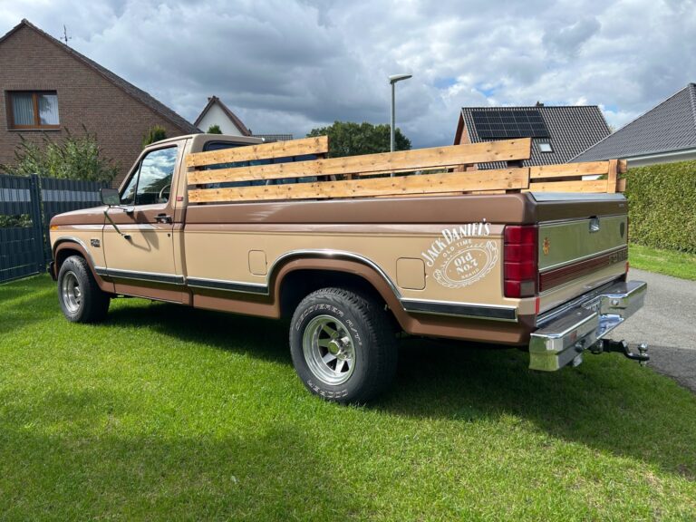 Ford F 150 Bullnose 302 Cui V8
