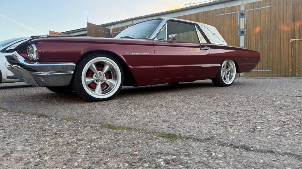 Ford Thunderbird