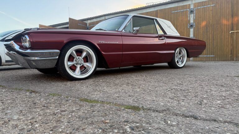 Ford Thunderbird